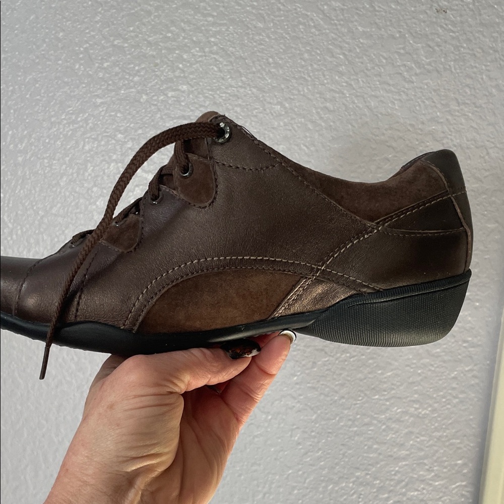 Taos Footwear Dark Brown Leather Women's Flats